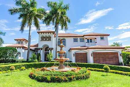 1562 SW 150th Ter Davie, FL 33326