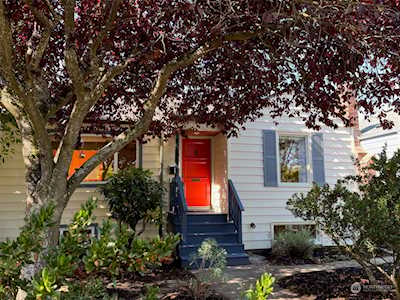 7555 23rd Ave NW Seattle, WA 98117