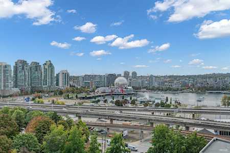 58 Keefer Place #1709 Vancouver, BC V6B 0B8