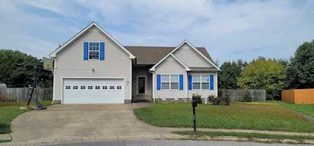 3768 Kendra Ct N Clarksville, TN 37040