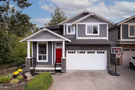 23632 118 Avenue Maple Ridge, BC V4R 0E3