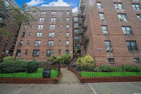 37-50 87th St #4 A Jackson Heights, NY 11372