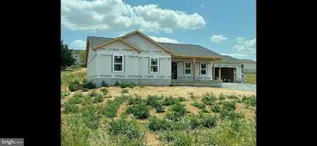 12168 Red Hawk Dr Waynesboro, PA 17268