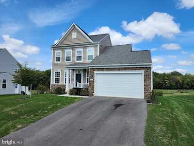 18101 Petworth Circle Hagerstown, MD 21740