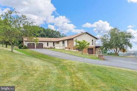 6321 Clevelandtown Rd Boonsboro, MD 21713