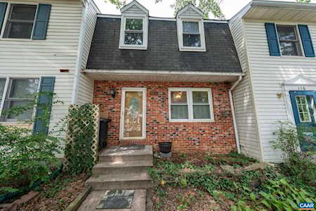 114 Nottoway St Leesburg, VA 20175