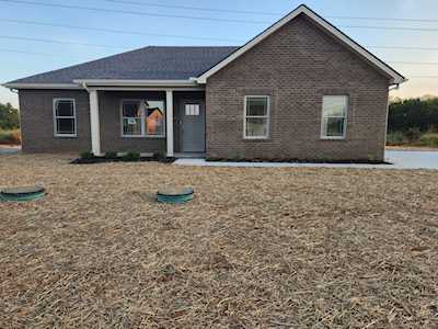 321 Richmonds Retreat Blvd Christiana, TN 37037