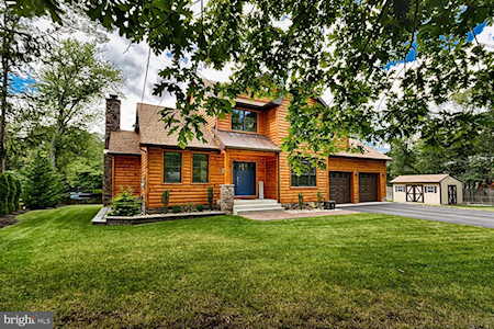 106 Mohawk Trl Medford Lakes, NJ 08055
