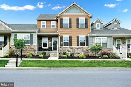 1142 Lonberry Dr Harrisburg, PA 17111