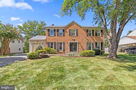 8110 Cooper St Alexandria, VA 22309