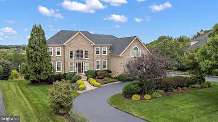 6 Mount Aire Farm Rd Glen Mills, PA 19342