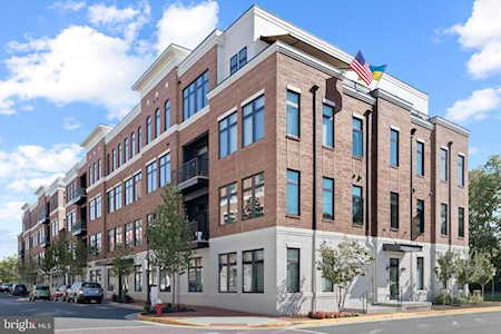 3 Stationmaster St SE #106 Leesburg, VA 20175