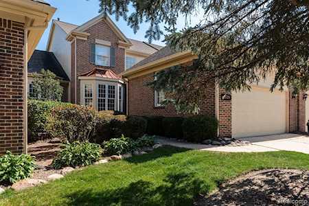 16706 Oakmont Northville Twp, MI 48168
