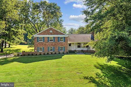 10520 S Glen Rd Potomac, MD 20854