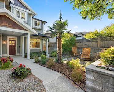 353 E 6th Street North Vancouver, BC V7L 1P7