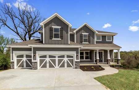 9301 NE 98th Terrace Kansas City, MO 64157
