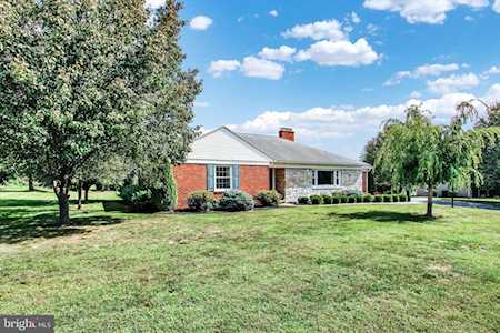 811 Mountain View Rd Waynesboro, PA 17268