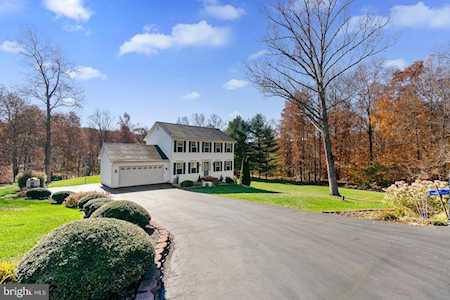 6099 Pilgrims Rest Rd Broad Run, VA 20137