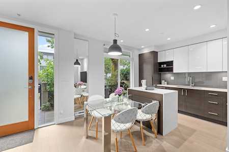 3187 Quebec Street Vancouver, BC V5T 3B3