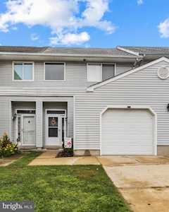14 O Rourke Ct Newark, DE 19702