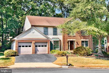 13534 Knotty Log Ct Chantilly, VA 20151