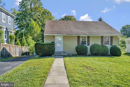 1925 Hillside Dr Falls Church, VA 22043