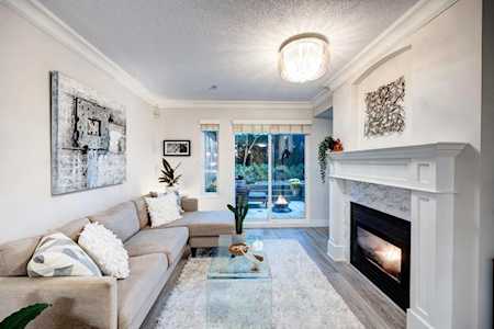365 E 1st Street #101 North Vancouver, BC V7L 4W5