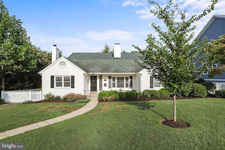 1864 Patrick Henry Dr Arlington, VA 22205