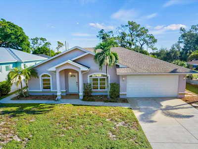 709 Guild Dr Venice, FL 34285