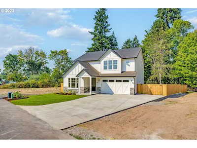 2143 NE Spitz RD Canby, OR 97013