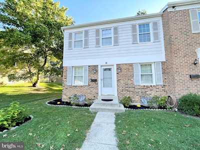 16 Oak Shade Rd Gaithersburg, MD 20878
