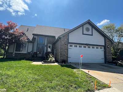 46470 Heather Ln Chesterfield, MI 48051