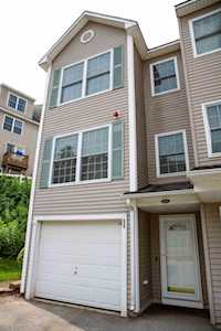 25 Chandler Ct #A Hudson, NH 03051