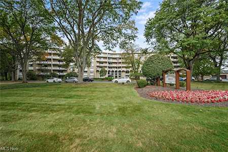 3400 Wooster Rd #205 Rocky River, OH 44116