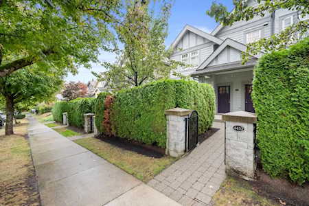 4452 W 8th Avenue Vancouver, BC V6R 2A2