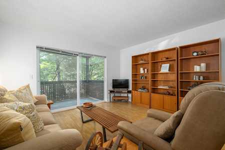 204 Westhill Place #321 Port Moody, BC V3H 1V2