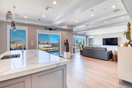 377 West First #6 Boston, MA 02127