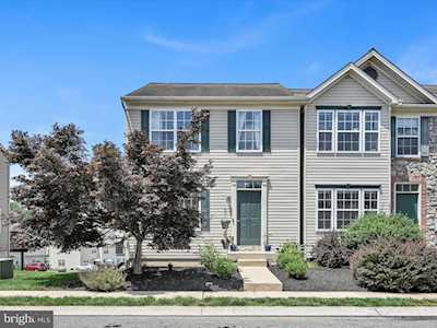 231 Cartledge Ln Millersville, PA 17551