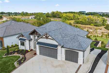 9321 Cottonwood Canyon Dr Lenexa, KS 66219