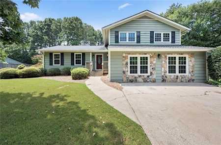 392 Heritage Lane Alpharetta, GA 30009