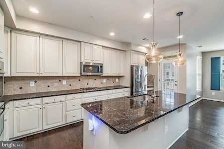7861 Culloden Crest Ln Gainesville, VA 20155