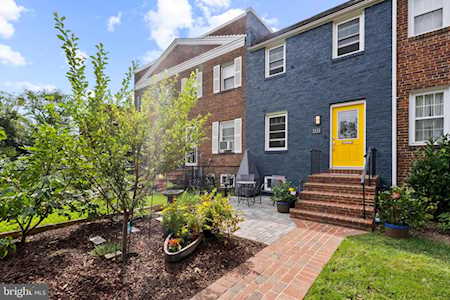 1112 Colonial Ave Alexandria, VA 22314