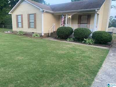 2410 Yardley Street Hueytown, AL 35023