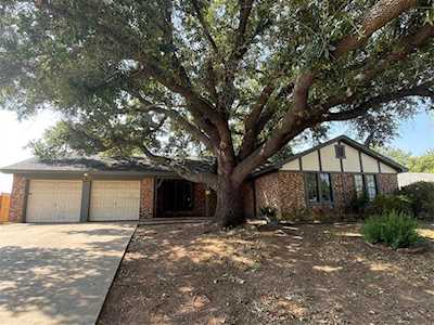 6536 Cliffside Drive North Richland Hills, TX 76180
