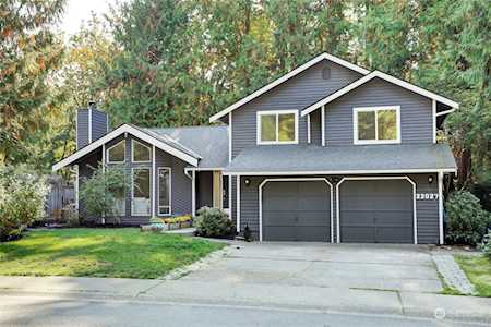 22027 NE 13 Place Sammamish, WA 98074