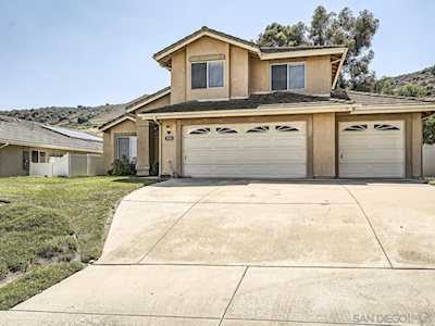 8515 Mesa Heights Rd Santee, CA 92071