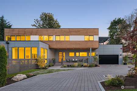 517 18th Ave Kirkland, WA 98033