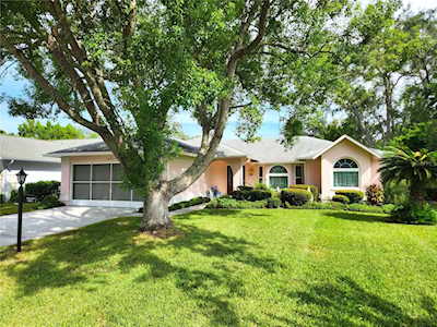 7499 Sugarbush Dr Spring Hill, FL 34606