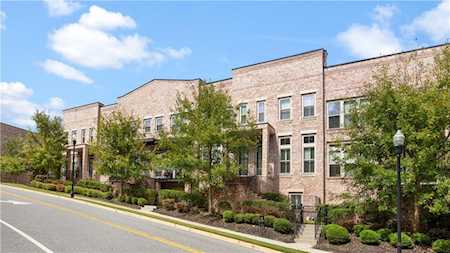 61 Weston Drive Sandy Springs, GA 30328