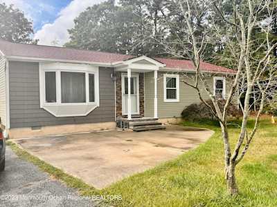 122 Grand Central Parkway Bayville, NJ 08721